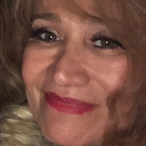 Meet your Posher, Sonia